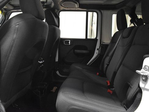 Used 2020 Jeep Wrangler Unlimited Sport S image 4