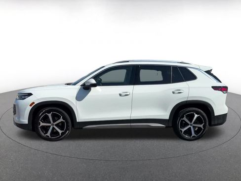 Used 2026 Volkswagen Tiguan SE FWD image 8