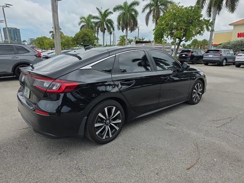 Used 2024 Honda Civic EX-L image 5