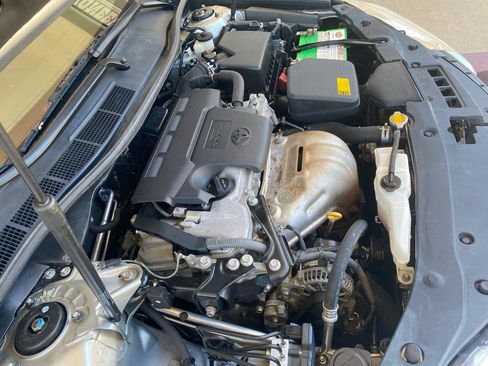 Used 2015 Toyota Camry LE FWD image 35