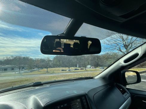 Used 2019 Dodge Grand Caravan GT image 18