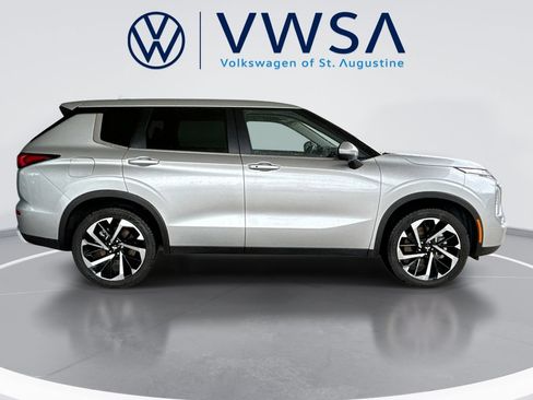 Used 2024 Mitsubishi Outlander SE FWD image 9