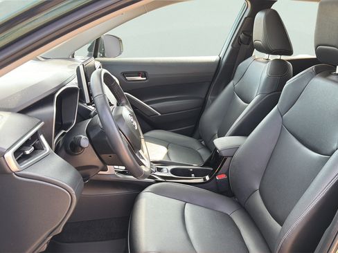 Used 2024 Toyota Corolla Cross XLE w/ Convenience Package AWD/4WD image 10