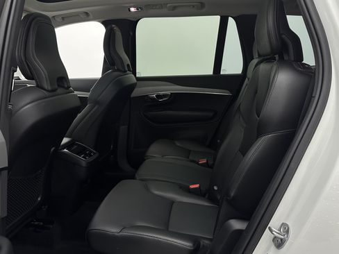 Used 2022 Volvo XC90 T5 Momentum AWD/4WD image 26
