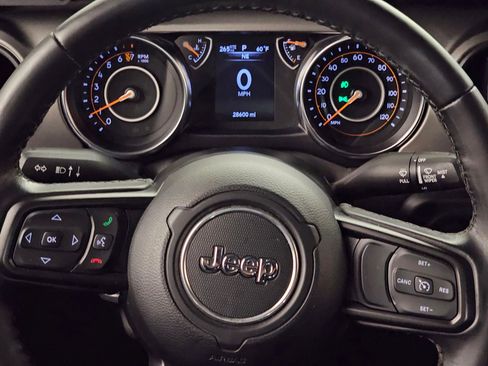 Used 2022 Jeep Gladiator Sport AWD/4WD image 8