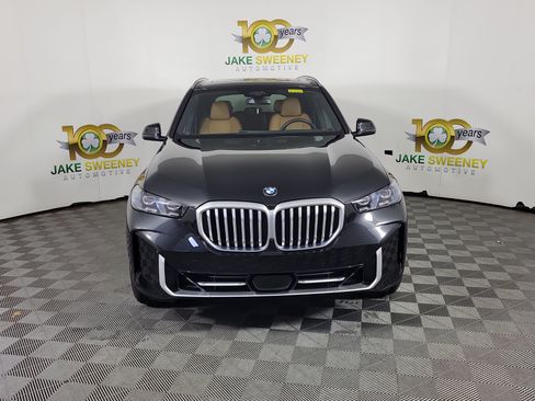 Certified 2025 BMW X5 xDrive40i AWD/4WD image 2