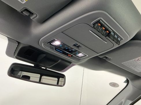 Used 2024 Ford F350 Lariat w/ Lariat Ultimate Package image 26