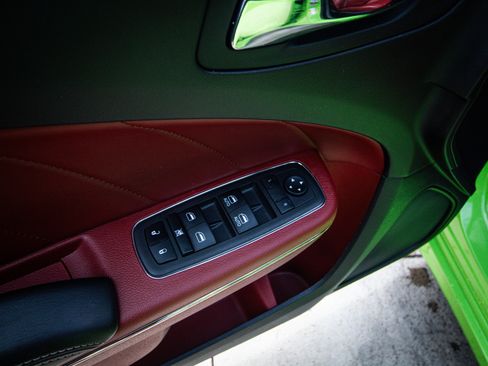 Used 2023 Dodge Charger SRT Hellcat w/ Harman/Kardon Audio Group image 15