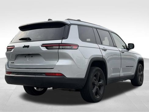 Used 2023 Jeep Grand Cherokee L Laredo AWD/4WD image 8