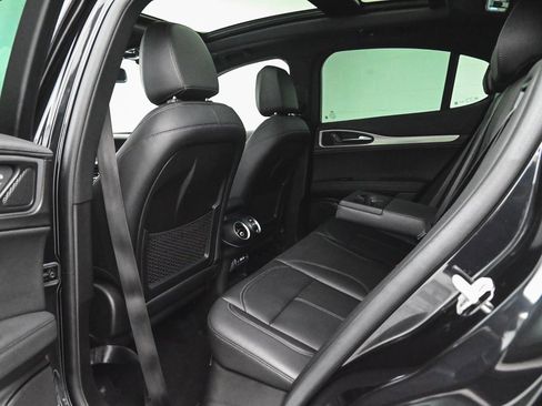 Used 2024 Alfa Romeo Stelvio Ti image 34
