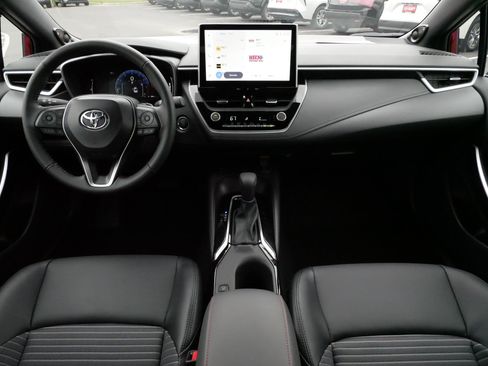 Certified 2025 Toyota Corolla XSE FWD image 10