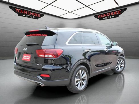 Used 2019 Kia Sorento EX image 4