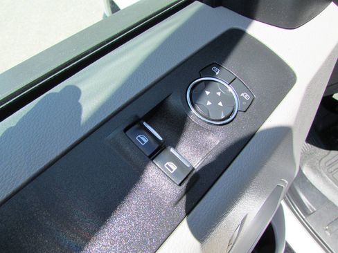 Used 2021 Ford F250 XL w/ Power Equipment Group RWD image 16