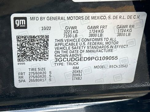 Used 2023 Chevrolet Silverado 1500 LTZ w/ LTZ Convenience Package II AWD/4WD image 35