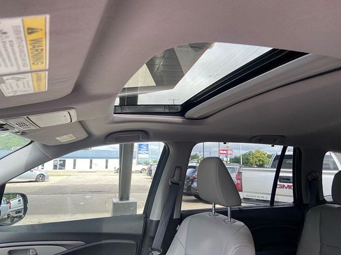 Used 2019 Honda Pilot EX-L image 17