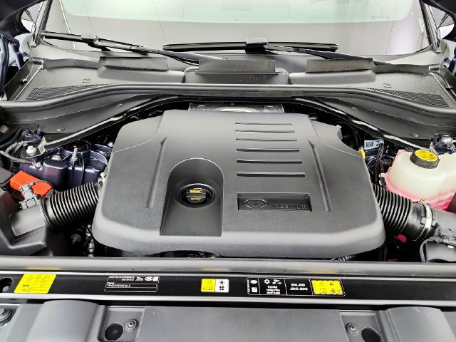New 2026 Land Rover Range Rover Sport Dynamic SE AWD/4WD image 32