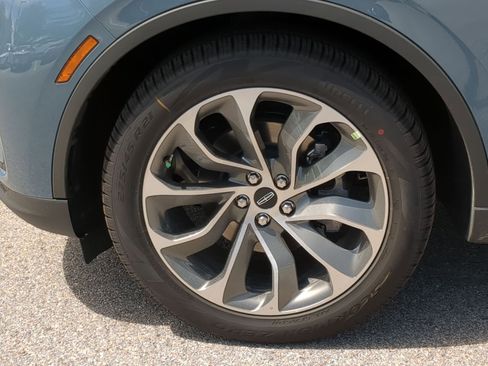 New 2026 Lincoln Aviator 2WD image 9