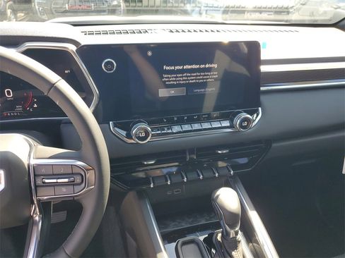 New 2026 GMC Canyon Elevation w/ Convenience Package image 15