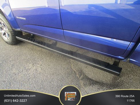 Used 2017 Chevrolet Colorado Z71 AWD/4WD image 19