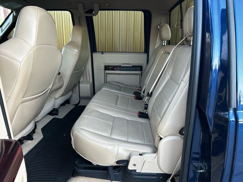 Used 2009 Ford F350 Lariat image 12