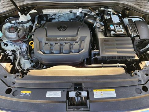 Used 2024 Volkswagen Tiguan Wolfsburg Edition image 31