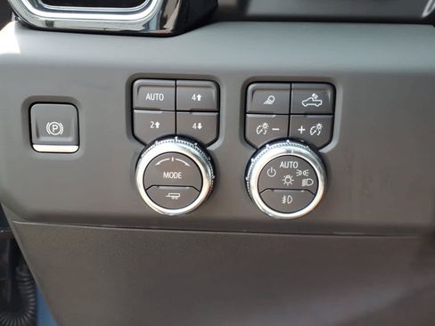 Used 2025 GMC Sierra 1500 Denali w/ Denali Reserve Package AWD/4WD image 20