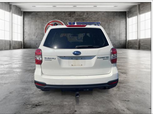 Used 2016 Subaru Forester 2.5i Premium w/ Popular Package #2 AWD/4WD image 6