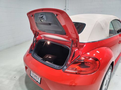 Used 2015 Volkswagen Beetle 1.8T FWD image 9