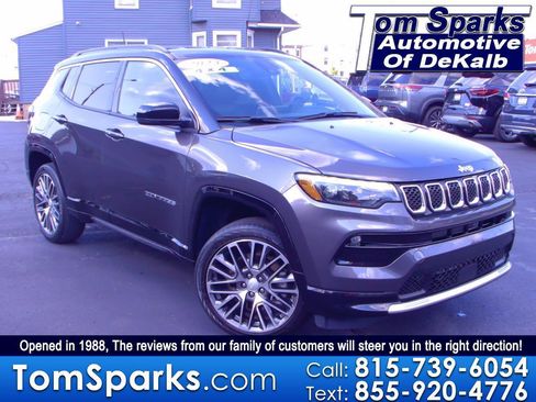 Used 2023 Jeep Compass Limited w/ Elite Group AWD/4WD image 1