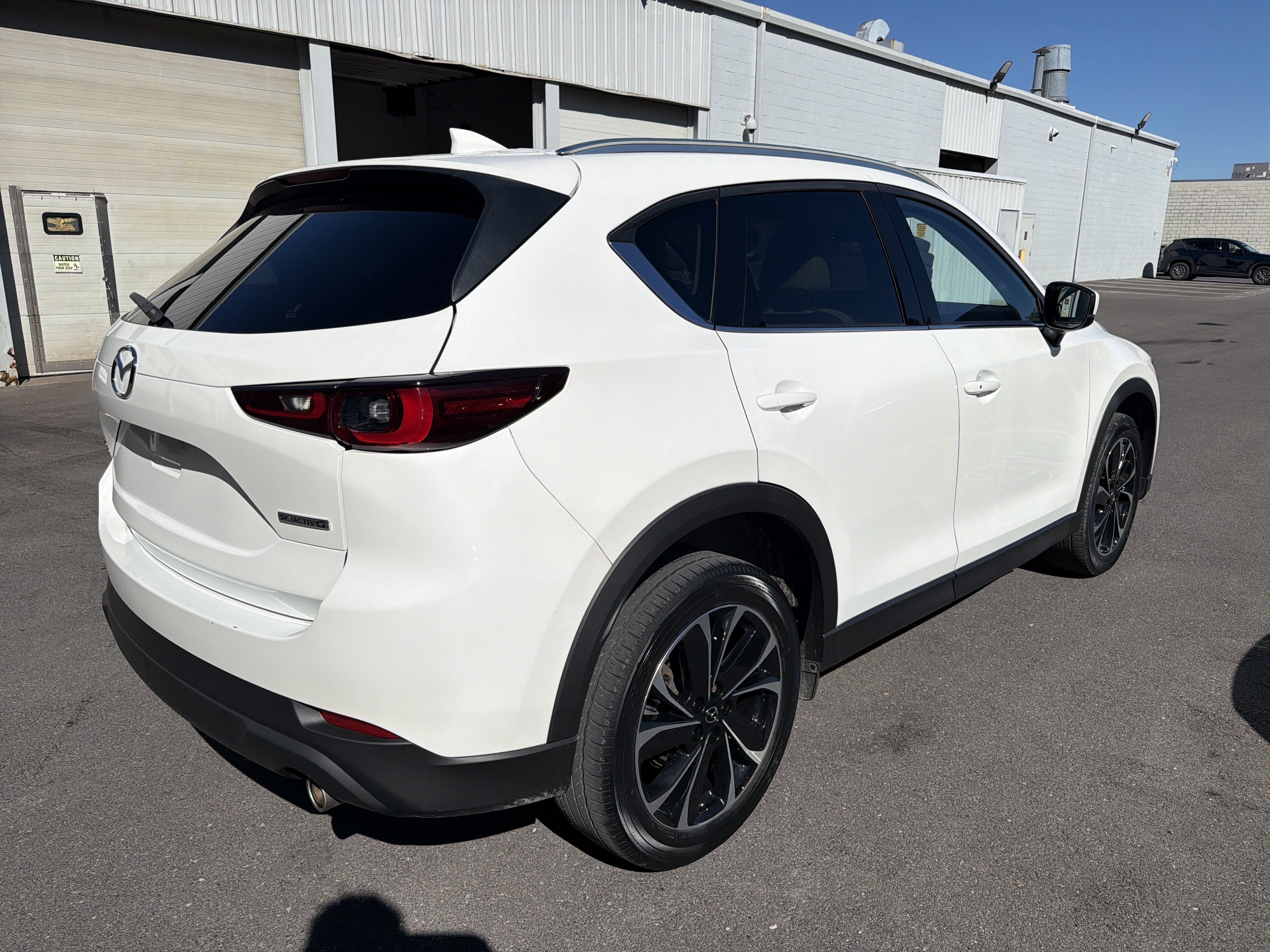 Used 2022 MAZDA CX-5 AWD 2.5 S w/ Premium Package image 7