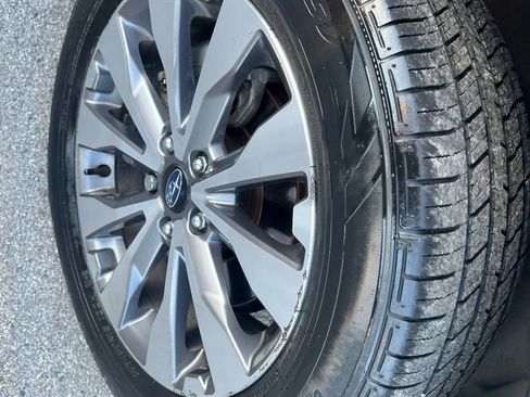 Used 2018 Subaru Outback 3.6R Touring w/ Popular Package #3 image 31