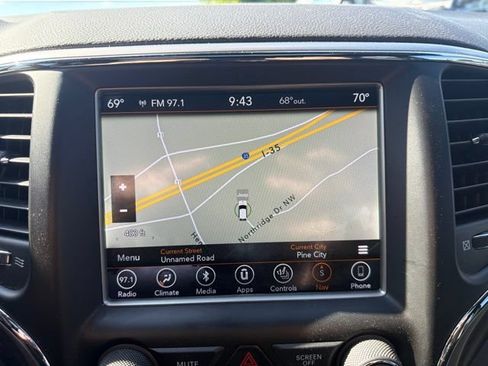 Used 2018 Jeep Grand Cherokee Altitude AWD/4WD image 19