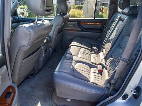 Used 2006 Lexus LX 470 image 18