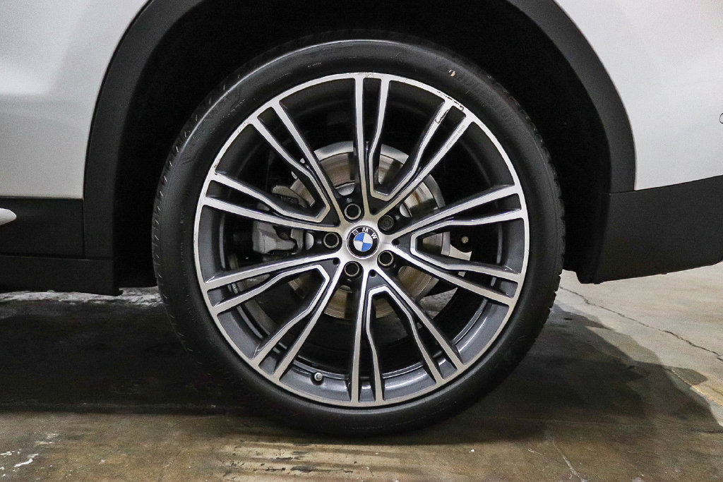 Certified 2024 BMW X3 sDrive30i w/ Premium Package RWD image 13