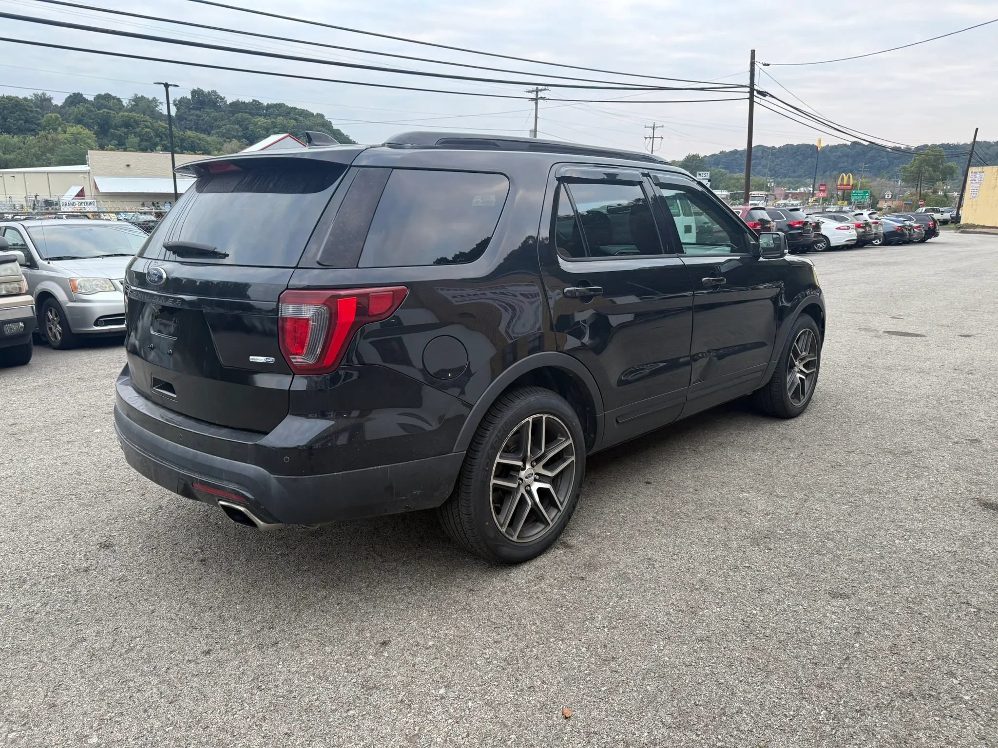 Used 2016 Ford Explorer Sport AWD/4WD image 7