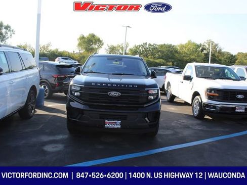 New 2025 Ford Expedition Active AWD/4WD image 2