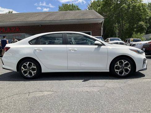 Used 2020 Kia Forte LXS FWD image 4