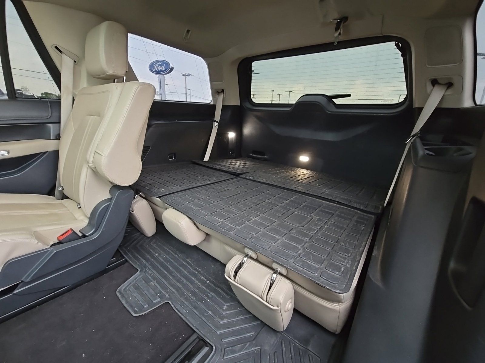 Used 2023 Ford Expedition Limited AWD/4WD image 47