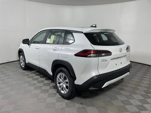 New 2026 Toyota Corolla Cross L image 5