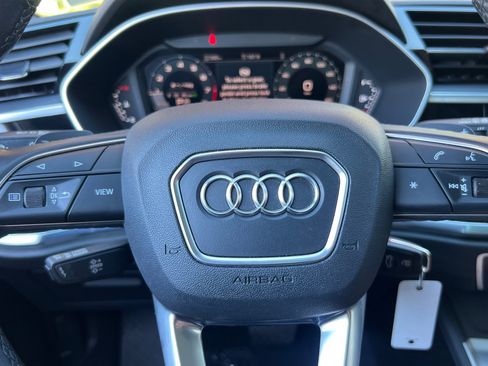 Used 2022 Audi Q3 2.0T Premium image 22