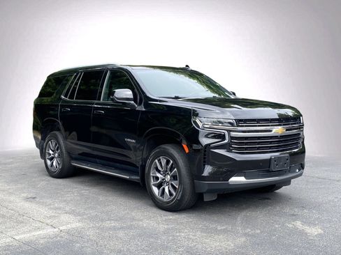 Used 2021 Chevrolet Tahoe LT w/ LT Signature Package AWD/4WD image 2