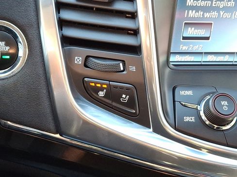 Used 2015 Chevrolet SS image 25