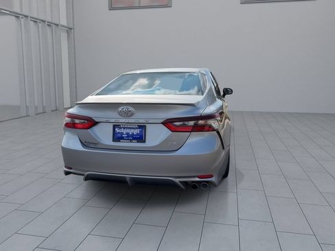 Used 2024 Toyota Camry SE FWD image 7