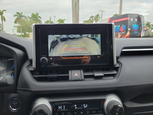 Used 2024 Toyota RAV4 XLE image 21