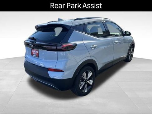 Used 2023 Chevrolet Bolt EUV LT w/ Convenience Package image 21