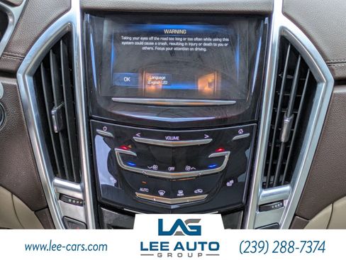 Used 2015 Cadillac SRX Luxury w/ Driver Awareness Package FWD image 16