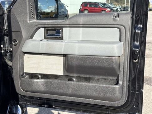 Used 2013 Ford F150 XLT w/ Luxury Equipment Group image 19