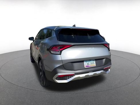 Used 2025 Kia Sportage LX image 11