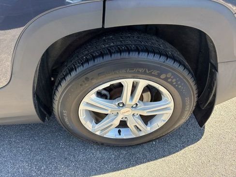 Used 2019 GMC Terrain SLE w/ Driver Convenience Package AWD/4WD image 5