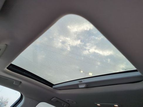 Used 2020 GMC Acadia Denali w/ LPO, Floor Liner Package image 9